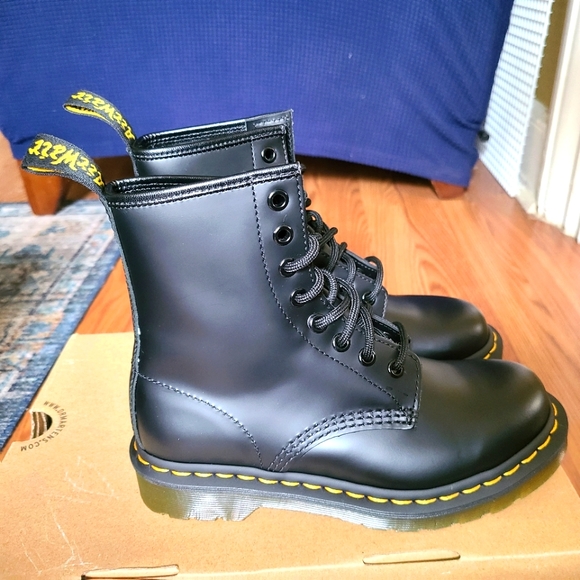 Dr. Martens Shoes - 1460 Dr. Martens size 5 women's